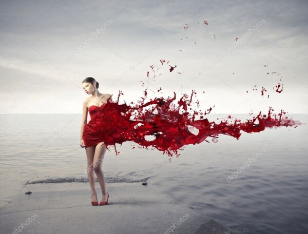 אישה בשמלה אדומה על גדה של מים - תמונת יופי ואבסטרקט - תמונה סוריאליסטית - 7279908